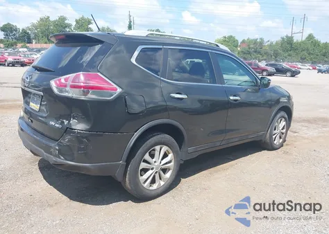 2015 Nissan Rogue Sv z USA, uszkodzony, nr VIN 5N1AT2MV8FC899870